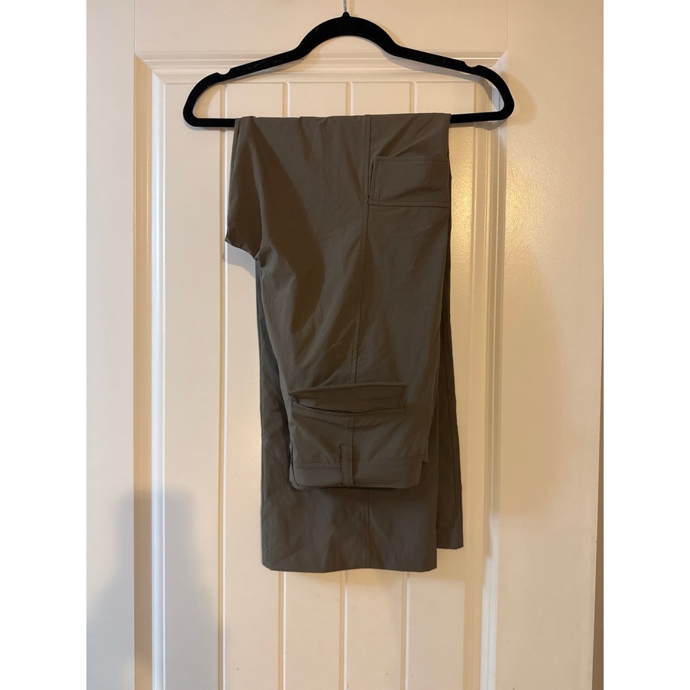 Women’s Olive Cargo Pants